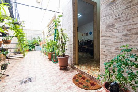 Casa à venda com 140m², 4 quartos e 2 vagasÁrea Externa