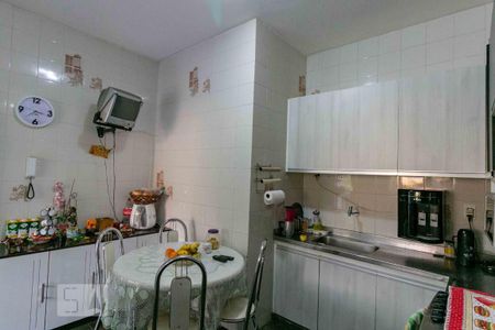 Casa à venda com 233m², 5 quartos e 5 vagasCozinha