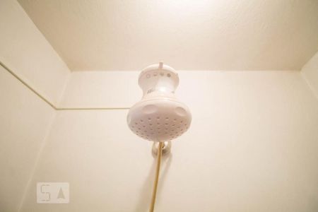 Casa à venda com 209m², 3 quartos e 2 vagas Casa à venda com 209m², 3 quartos e 2 vagasBanheiro de Serviço