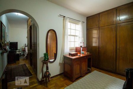 Casa à venda com 209m², 3 quartos e 2 vagas Casa à venda com 209m², 3 quartos e 2 vagasClosset