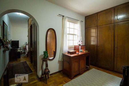 Casa à venda com 209m², 3 quartos e 2 vagas Casa à venda com 209m², 3 quartos e 2 vagasClosset