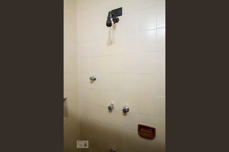 Casa à venda com 209m², 3 quartos e 2 vagas Casa à venda com 209m², 3 quartos e 2 vagasBanheiro da Suíte