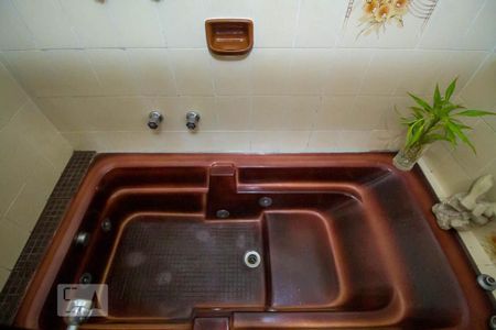 Casa à venda com 209m², 3 quartos e 2 vagas Casa à venda com 209m², 3 quartos e 2 vagasBanheiro da Suíte