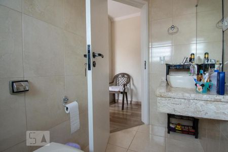 Casa à venda com 206m², 3 quartos e 3 vagas Casa à venda com 206m², 3 quartos e 3 vagasBanheiro da Suíte
