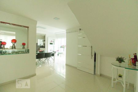 Casa à venda com 201m², 3 quartos e 4 vagas Casa à venda com 201m², 3 quartos e 4 vagasSala de Estar