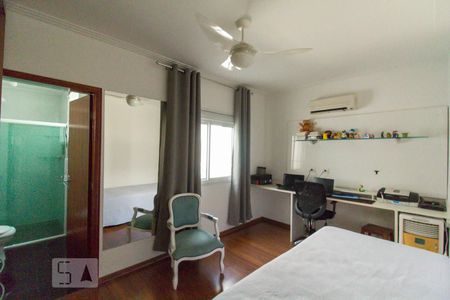 Casa à venda com 201m², 3 quartos e 4 vagas Casa à venda com 201m², 3 quartos e 4 vagasSuíte 3