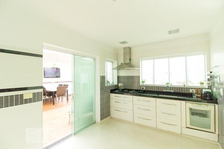 Casa à venda com 201m², 3 quartos e 4 vagas Casa à venda com 201m², 3 quartos e 4 vagasCozinha