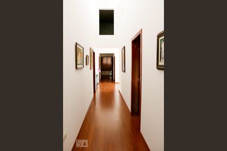 Casa à venda com 400m², 5 quartos e 8 vagasCorredor