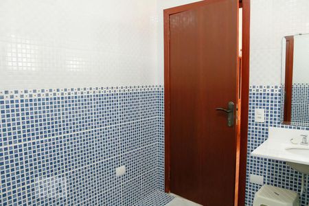 Casa à venda com 400m², 5 quartos e 8 vagasBanheiro Suite 2 e 3