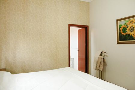 Casa à venda com 400m², 5 quartos e 8 vagasSuíte 1