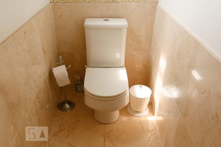 Casa à venda com 400m², 5 quartos e 8 vagasLavabo