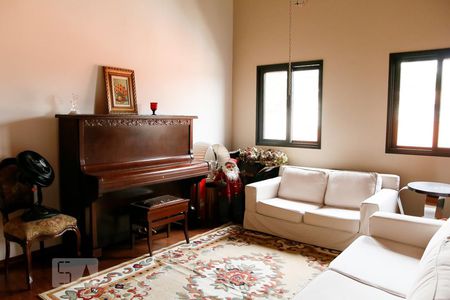 Casa à venda com 400m², 5 quartos e 8 vagasMesanino