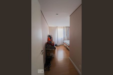 Apartamento à venda com 115m², 4 quartos e 2 vagas Apartamento à venda com 115m², 4 quartos e 2 vagasSuíte