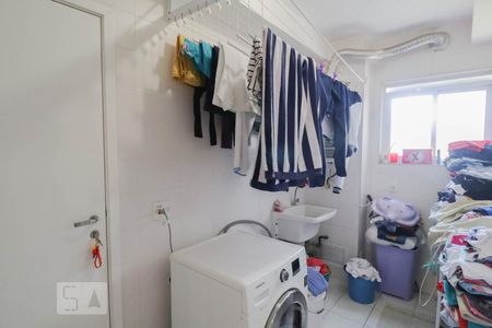 Apartamento à venda com 115m², 4 quartos e 2 vagas Apartamento à venda com 115m², 4 quartos e 2 vagasÁrea de Serviço