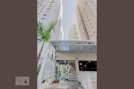 Apartamento à venda com 115m², 4 quartos e 2 vagas Apartamento à venda com 115m², 4 quartos e 2 vagasFachada e portaria