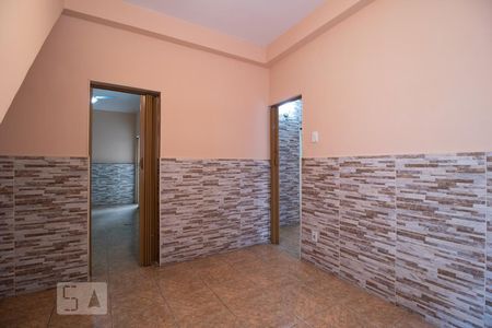 Quarto 1 de casa para alugar com 2 quartos, 60m² em Olaria, Rio de Janeiro
