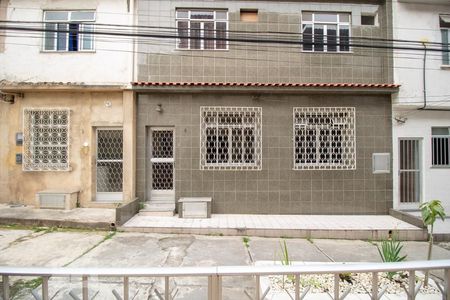 Vista da sala de casa para alugar com 2 quartos, 60m² em Olaria, Rio de Janeiro