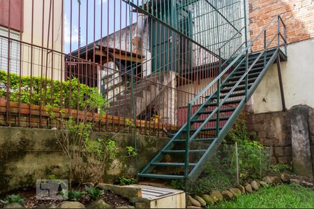 Apartamento à venda com 64m², 2 quartos e sem vaga Apartamento à venda com 64m², 2 quartos e sem vagaEscada Para Estacionamento Privado