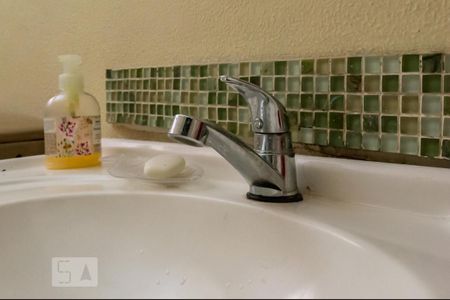Apartamento à venda com 64m², 2 quartos e sem vaga Apartamento à venda com 64m², 2 quartos e sem vagaBanheiro