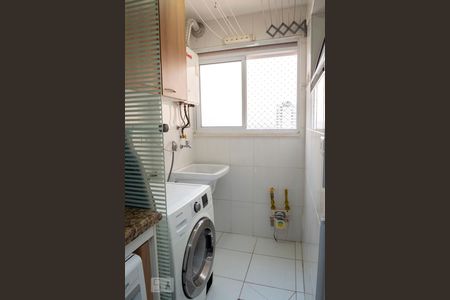 Apartamento à venda com 70m², 3 quartos e 1 vagaÁrea de Serviço