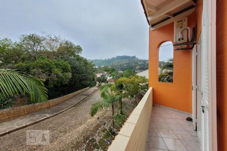Casa à venda com 197m², 3 quartos e 4 vagas Casa à venda com 197m², 3 quartos e 4 vagasVaranda