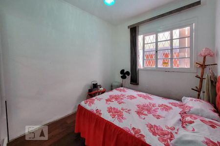 Casa à venda com 197m², 3 quartos e 4 vagas Casa à venda com 197m², 3 quartos e 4 vagasQuarto
