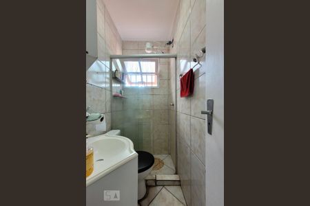 Casa à venda com 197m², 3 quartos e 4 vagas Casa à venda com 197m², 3 quartos e 4 vagasBanheiro