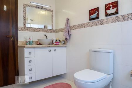 Casa à venda com 238m², 4 quartos e 3 vagasBanheiro da Suíte