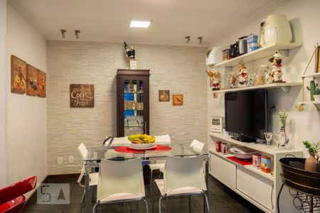 Casa à venda com 238m², 4 quartos e 3 vagasCozinha