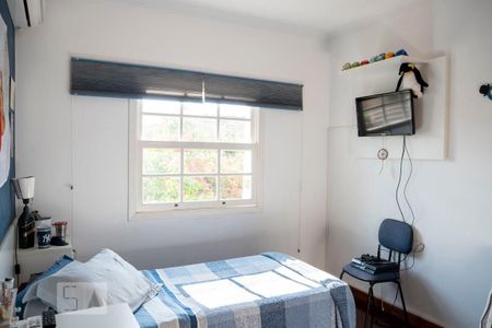 Casa à venda com 238m², 4 quartos e 3 vagasQuarto 2