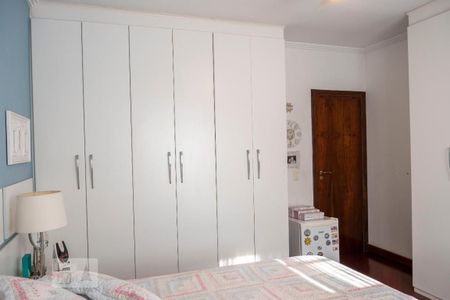 Casa à venda com 238m², 4 quartos e 3 vagasQuarto 1