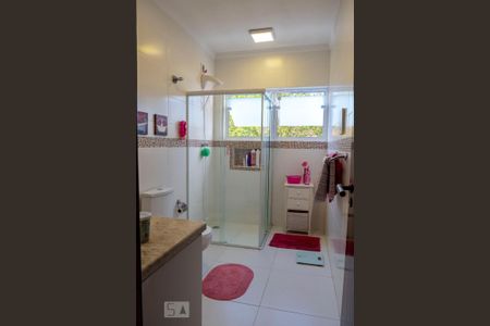 Casa à venda com 238m², 4 quartos e 3 vagasBanheiro da Suíte