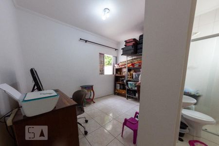 Casa à venda com 162m², 3 quartos e 3 vagasSuíte 2