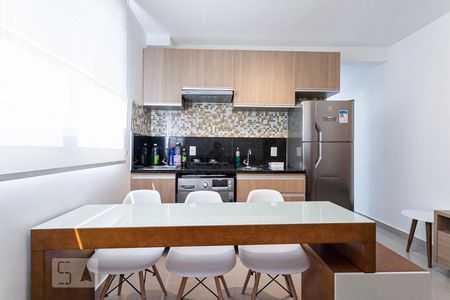 Sala/Cozinha de apartamento para alugar com 2 quartos, 50m² em Sagrada Família, Belo Horizonte