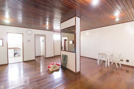 Apartamento à venda com 75m², 2 quartos e 1 vagaSalão de Festas