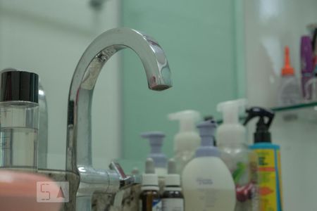 Apartamento à venda com 140m², 2 quartos e 2 vagas Apartamento à venda com 140m², 2 quartos e 2 vagasPia Banheiro Suite