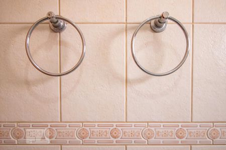 Casa à venda com 150m², 3 quartos e 2 vagas Casa à venda com 150m², 3 quartos e 2 vagasBanheiro da Suíte