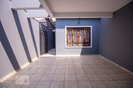 Casa à venda com 150m², 3 quartos e 2 vagas Casa à venda com 150m², 3 quartos e 2 vagasGaragem
