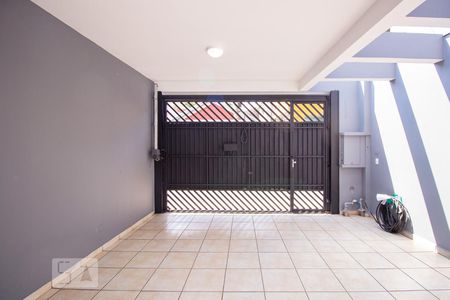 Casa à venda com 150m², 3 quartos e 2 vagas Casa à venda com 150m², 3 quartos e 2 vagasGaragem