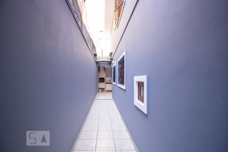 Casa à venda com 150m², 3 quartos e 2 vagas Casa à venda com 150m², 3 quartos e 2 vagasCorredor