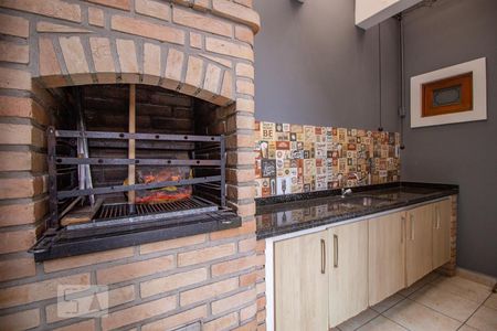 Casa à venda com 150m², 3 quartos e 2 vagas Casa à venda com 150m², 3 quartos e 2 vagasChurrasqueira