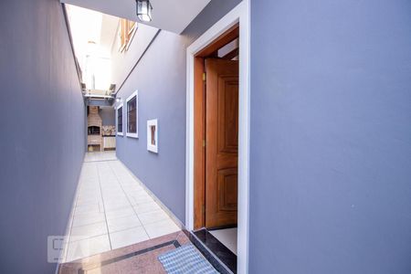 Casa à venda com 150m², 3 quartos e 2 vagas Casa à venda com 150m², 3 quartos e 2 vagasEntrada