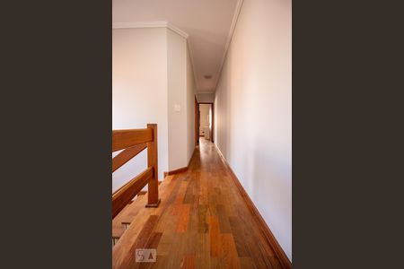 Casa à venda com 150m², 3 quartos e 2 vagas Casa à venda com 150m², 3 quartos e 2 vagasCorredor