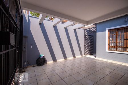 Casa à venda com 150m², 3 quartos e 2 vagas Casa à venda com 150m², 3 quartos e 2 vagasGaragem