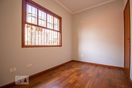 Casa à venda com 150m², 3 quartos e 2 vagas Casa à venda com 150m², 3 quartos e 2 vagasQuarto 3