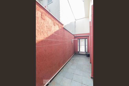 Casa à venda com 186m², 3 quartos e 2 vagas Casa à venda com 186m², 3 quartos e 2 vagasCorredor