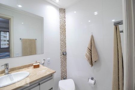 Apartamento à venda com 94m², 3 quartos e 1 vaga Apartamento à venda com 94m², 3 quartos e 1 vagaBanheiro da Suíte