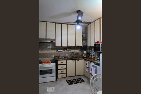 Apartamento à venda com 250m², 3 quartos e 1 vaga Apartamento à venda com 250m², 3 quartos e 1 vagaCozinha