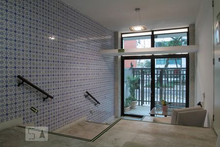 Apartamento à venda com 250m², 3 quartos e 1 vaga Apartamento à venda com 250m², 3 quartos e 1 vagaHall Social