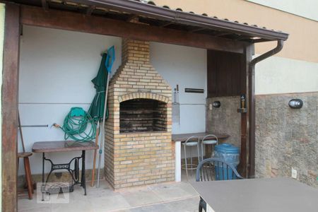 Apartamento à venda com 250m², 3 quartos e 1 vaga Apartamento à venda com 250m², 3 quartos e 1 vagaCobertura - Churrasqueira